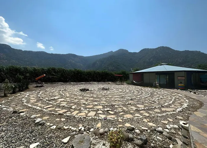 Δωμάτια σε οικογενειακή κατοικία Cabrece